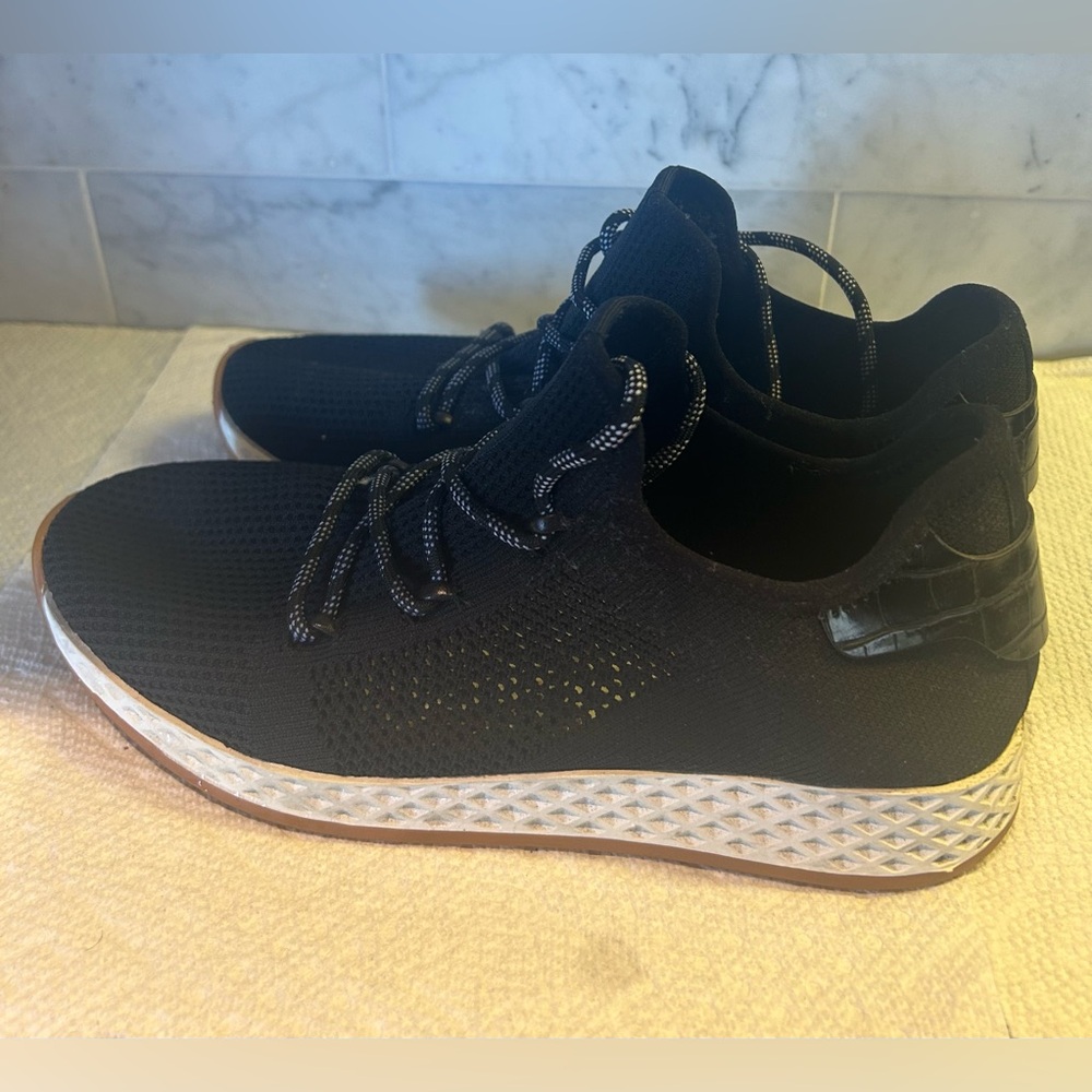 Women Black Mesh Slider sneakers